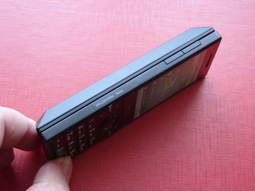 HTC S740 - lewy bok