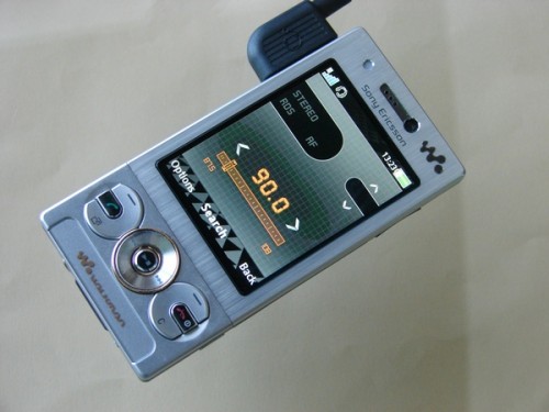 Sony Ericsson W705 - radio