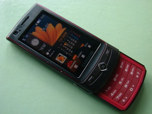 Samsung S8300 - Ultra Touch widget można umieścić w dowolnym miejscu na ekranie
