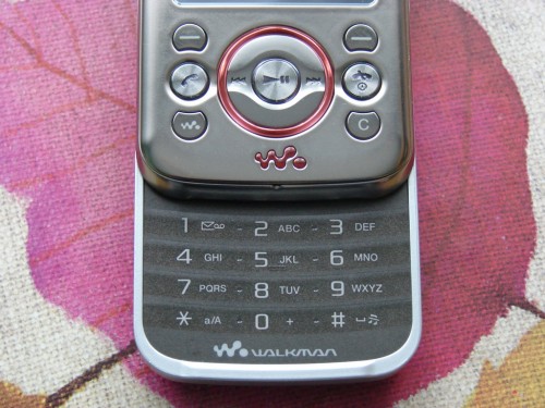 Sony Ericsson W395 Walkman klawiatura