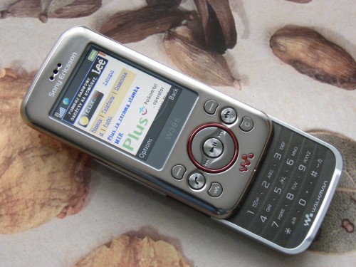 Sony Ericsson W395 Walkman Telix.pl