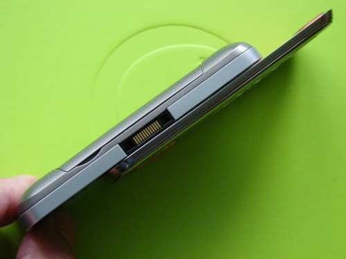 Sony Ericsson W395 Walkman lewy bok