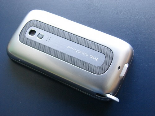 HTC Touch Pro2 - HTC Touch Pro2 wyposażono w technologię Straight Talk z wbudowanym zestawem głośnomówiącym i funkcją redukcji szumów