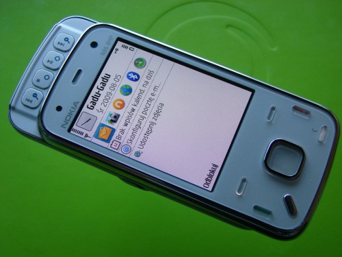 Nokia N86 8MP - klawisze multimedialne