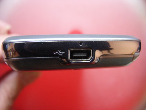HTC Touch2 - HTC ExtUSB: 11-pin mini-USB 2.0