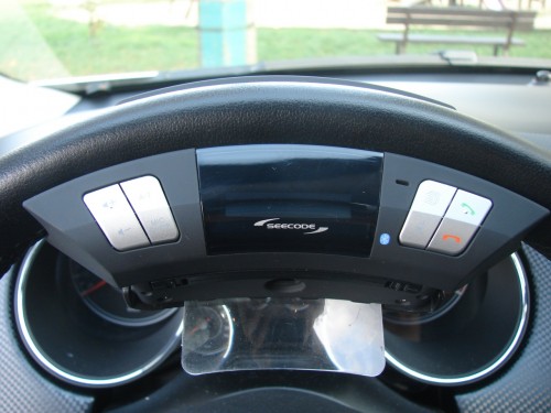 Seecode Wheel - zamontowany na kierownicy