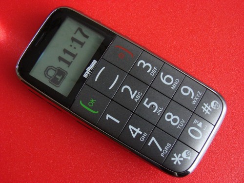 test myPhone 1070 chiaro - Aby zablokować klawiaturę przesuwamy suwak -oznaczony symbolem kłódki- w górę. Aby odblokować klawiaturę należy przesunąć suwak w dół