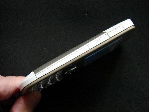 Nokia C3 test - gniazdo microUSB i karty pamięci