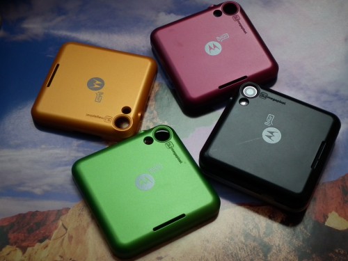 Test Motorola FLIPOUT - wymienne obudowy
