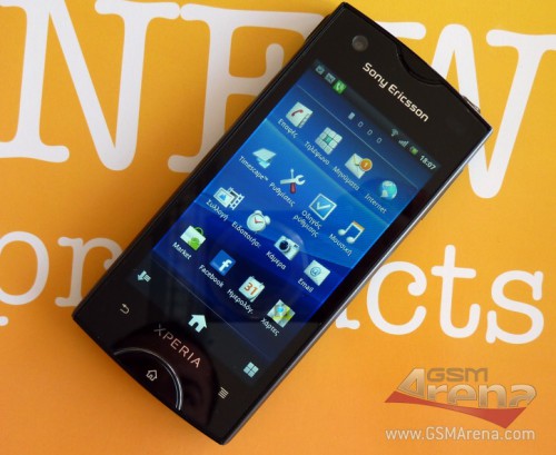 Sony Ericsson ST18i Urushi- mniejsza wersja modelu Xperia Arc