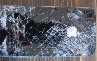 iPhone 4 przetrwał upadek z wysokości ponad 4000 metrów