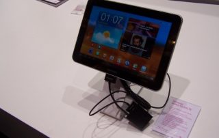 Samsung Galaxy S II LE oraz Galaxy Tab 8.9 LTE na stoisku T-Mobile
