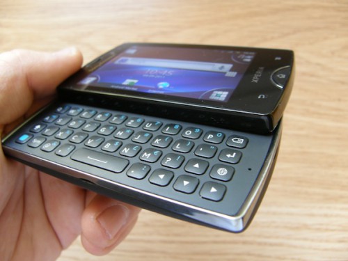 Test Xperia mini pro 10