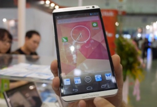 Htc One Max premiera