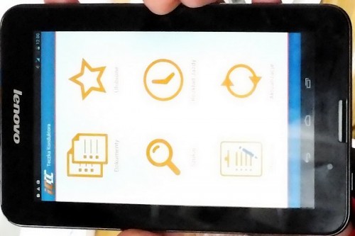 Tablet z aplikacją: Teczka Konduktora