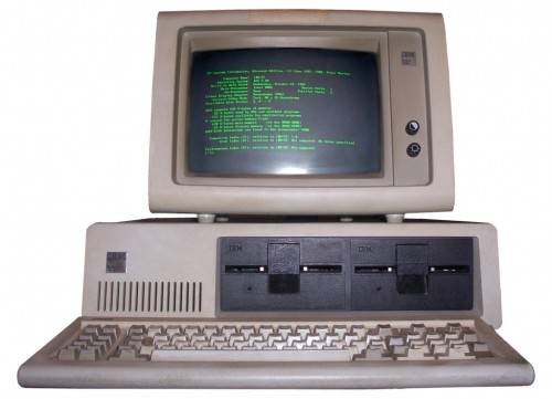 IBM PC 5150 z monochromatycznym monitorem 5151