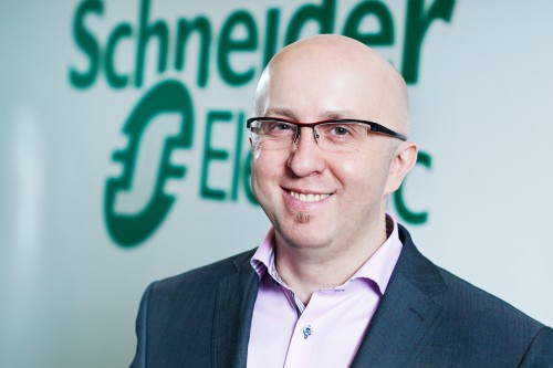 Dariusz Koseski ze Schneider Electric