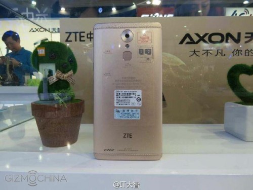 ZTE Axon Max