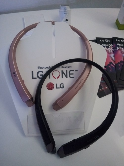 LG Tone Platinum