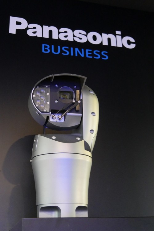 Panasonic Aero PTZ (WV-SUD638)
