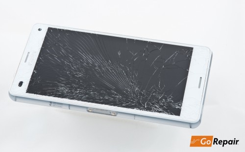 Naprawy uszkodzonych ekranów