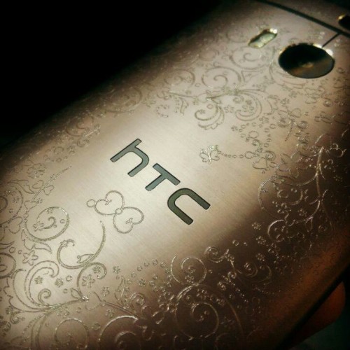 Play - HTC z grawerem