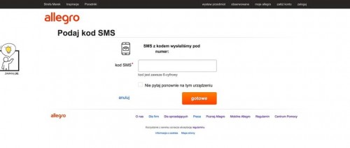 Jeśli włączymy dwuetapową autoryzację, to podczas logowania pojawi się okienko do wpisania kodu przesłanego do nas przez SMS. Także na tym ekranie możemy zdecydować, że nie chcemy używać kodów SMS na tym zaufanym urządzeniu. 