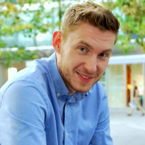  Mateusz Piotrowski, PR Manager w Virgin Mobile Polska