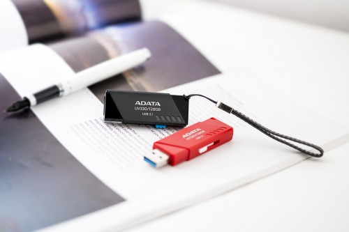ADATA UV330