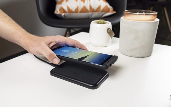 JP SGN8 Wireless Base White table Interactive 2000px