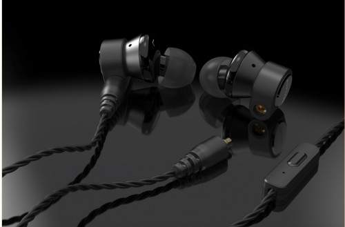 Creative Unveils Aurvana Trio