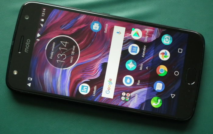 Motorola moto x4