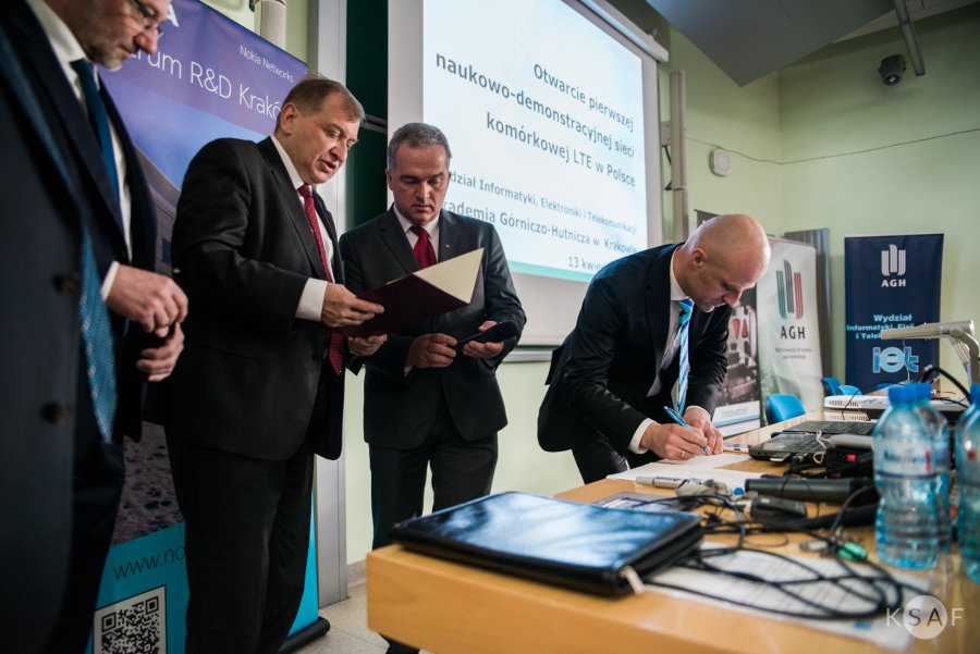 001 KSAF AGH OtwarcieSieciLte KStoklosa 20180413