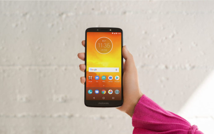 moto e5 pdp fullbleedhalf design d row en