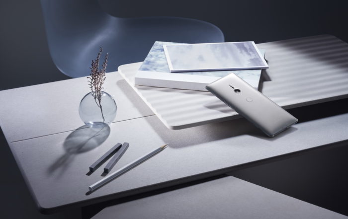 Xperia XZ3WhiteSilver 1