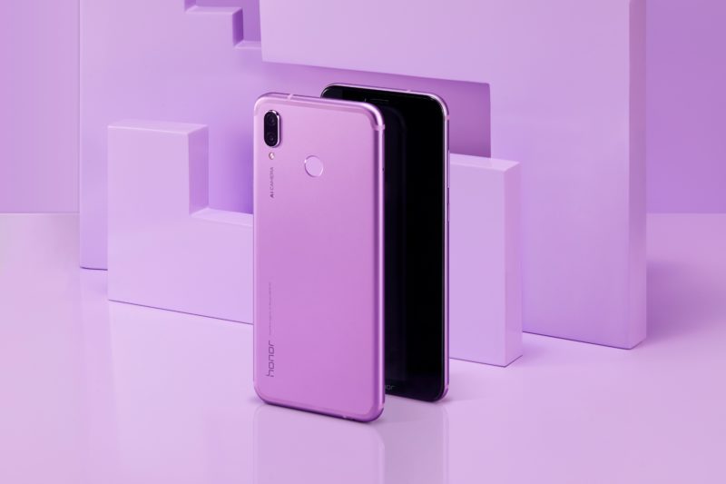 Tylko w Black Friday Honor Play za 1099 zł 1