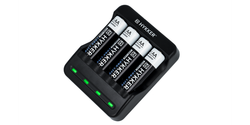 Smartwatch Chrono 4 oraz gogle VR Glasses 3D marki Hykker w Biedronce hykker ładowarka i akumulatory 2d 0013 org 1000x500