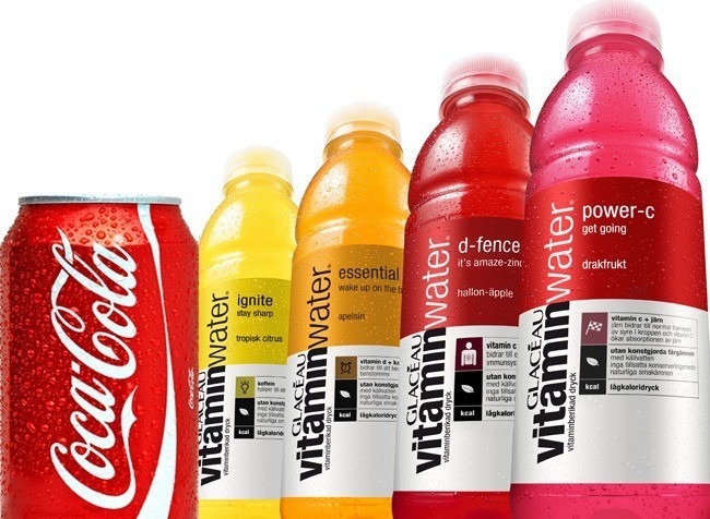coca cola vitamin water rok bez smartfonu