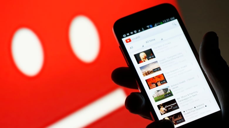 Fani YouTube hakują drukarki sieciowe