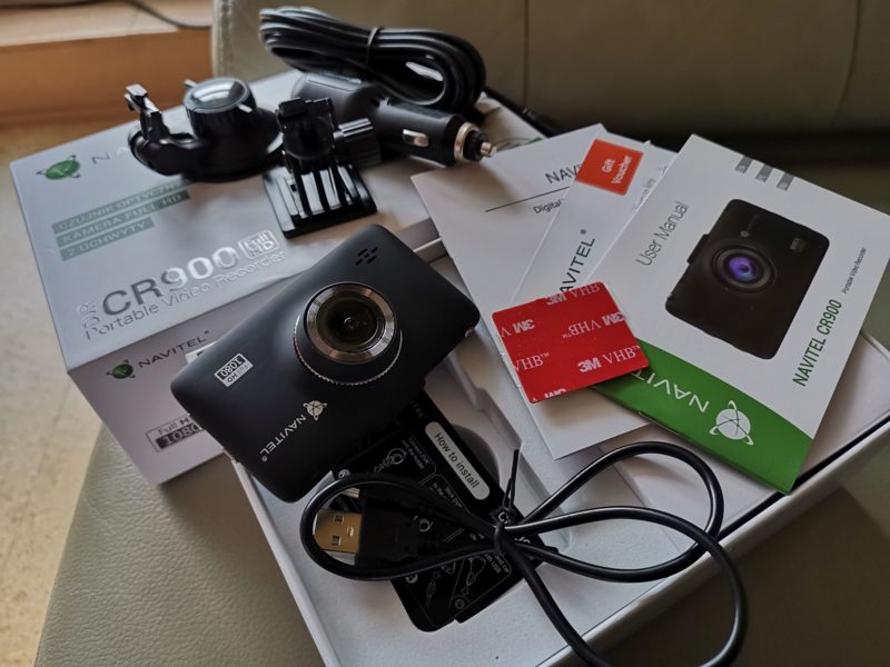NAVITEL CR900 