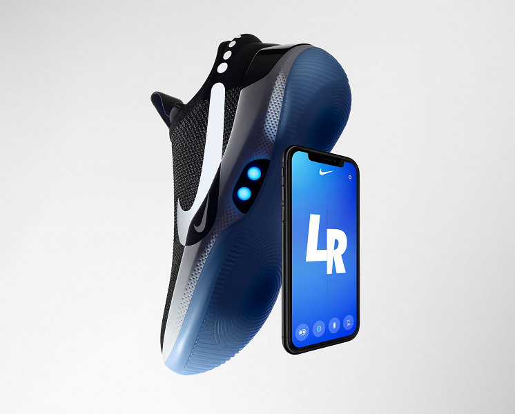Nike zaprezentowała buty do biegania z systemem automatycznego sznurowania