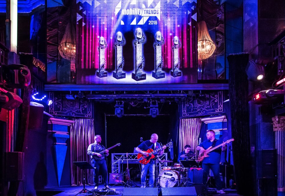 Kuba Sienkiewicz Mobility Trends 2018