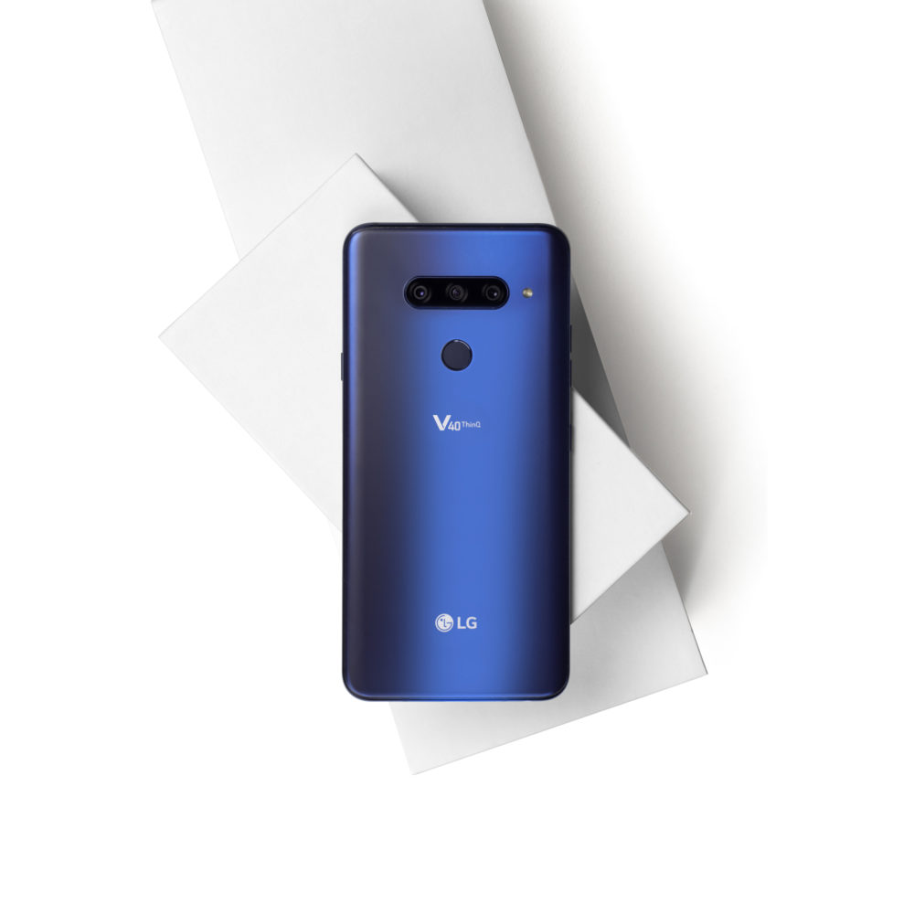 LG V40 ThinQ 005