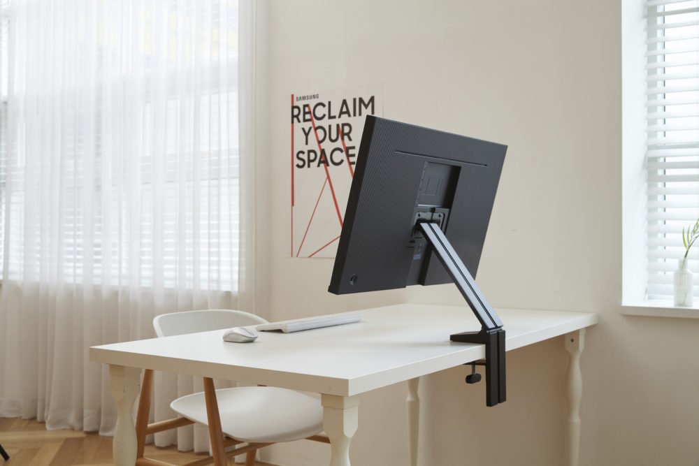 Samsung Space Monitor 4