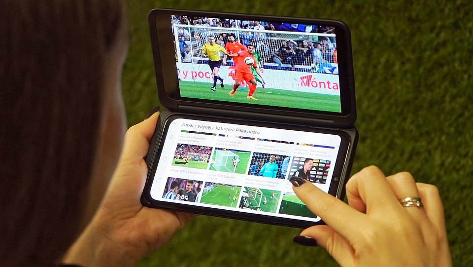 IPLA i Eleven Sports na LG G8X ThinQ Dual Screen. Pierwsze polskie aplikacje wykorzystujące moc dwóch ekranów!