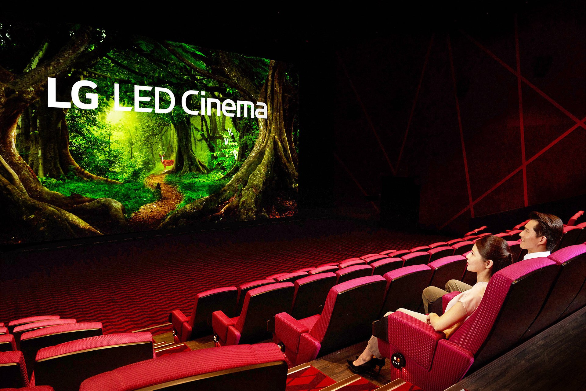 Pierwsze kino z ekranem LG Cinema Display i systemem Dolby Atmos zachwyca kinomanów