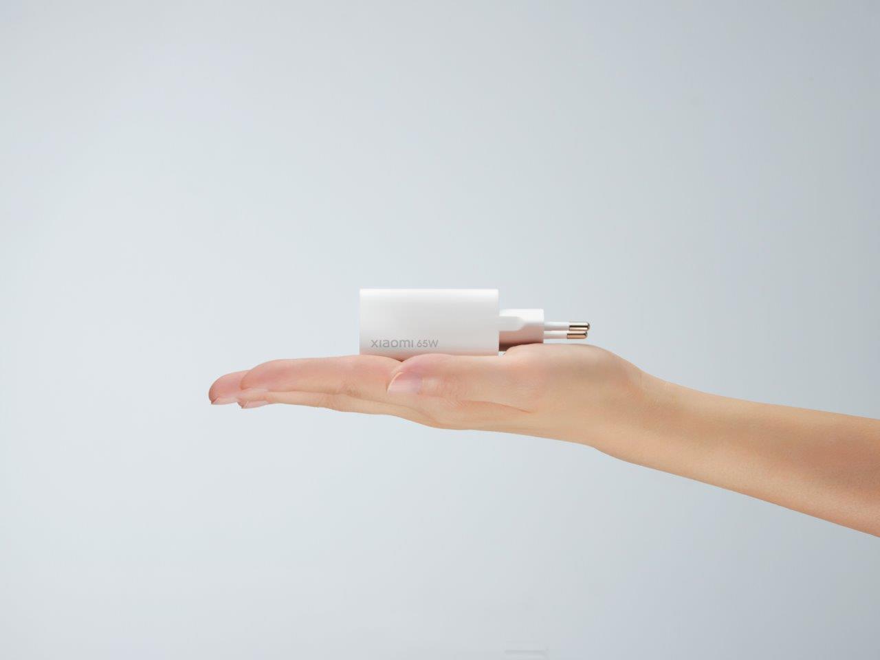 Mi 65W Charger with GaN Tech