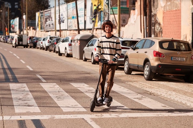 Mi Electric Scooter Essential 1