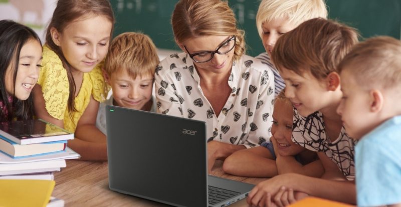 Acer TravelMate B3 – wytrzymały notebook dla uczniów