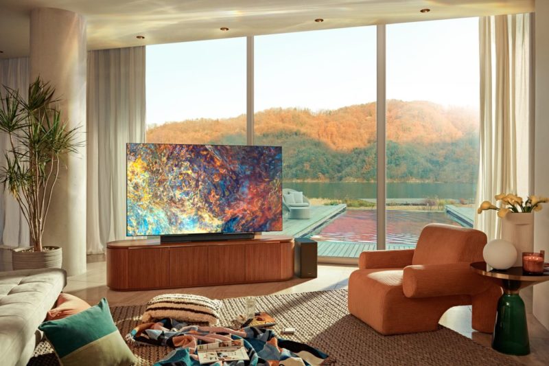 QN90A S13 2 Soundbar with subwoofer